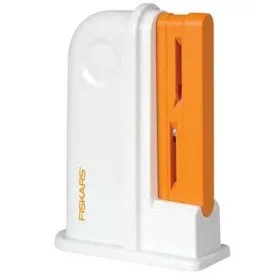 Aiguiseur de ciseaux de couture droitier / gaucher FISKARS réf 8620