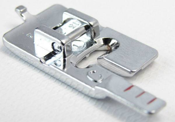 Pied boutonnière "C" HUSQVARNA réf 412785345